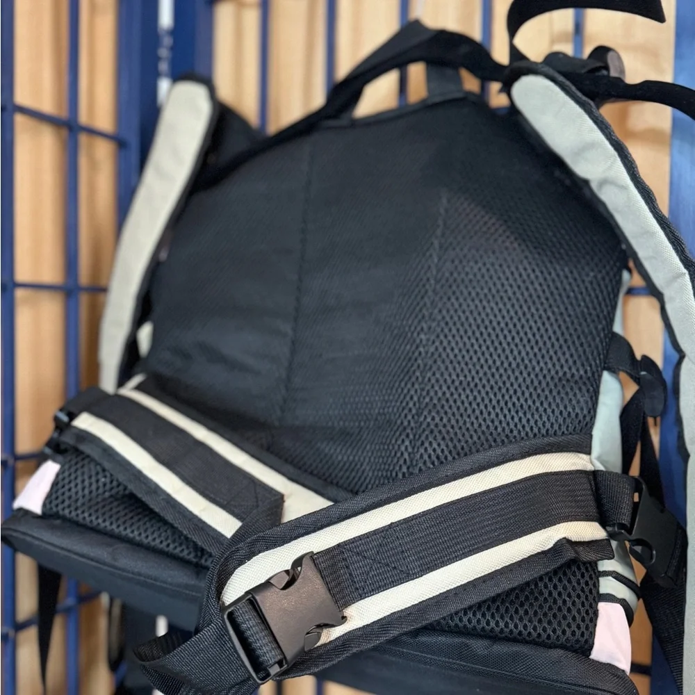 Pawmee Pet Carrier Backpack Small Dog Cat Mesh Breathable